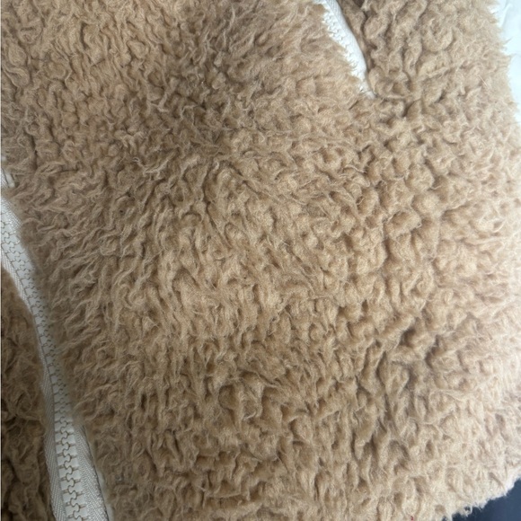 FP Movement Highline Reversible Sherpa Vest - Picture 7 of 13